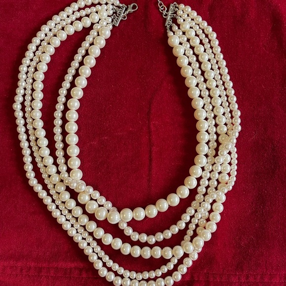 Graziano Faux Pearl Bib Necklace OS - Picture 4 of 9